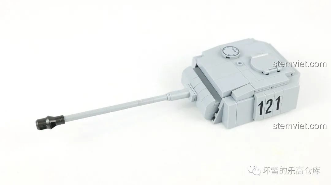 Tháp pháo của xe tăng Panther 121 QUANGUAN 100064 đã hoàn thiện, với số hiệu 