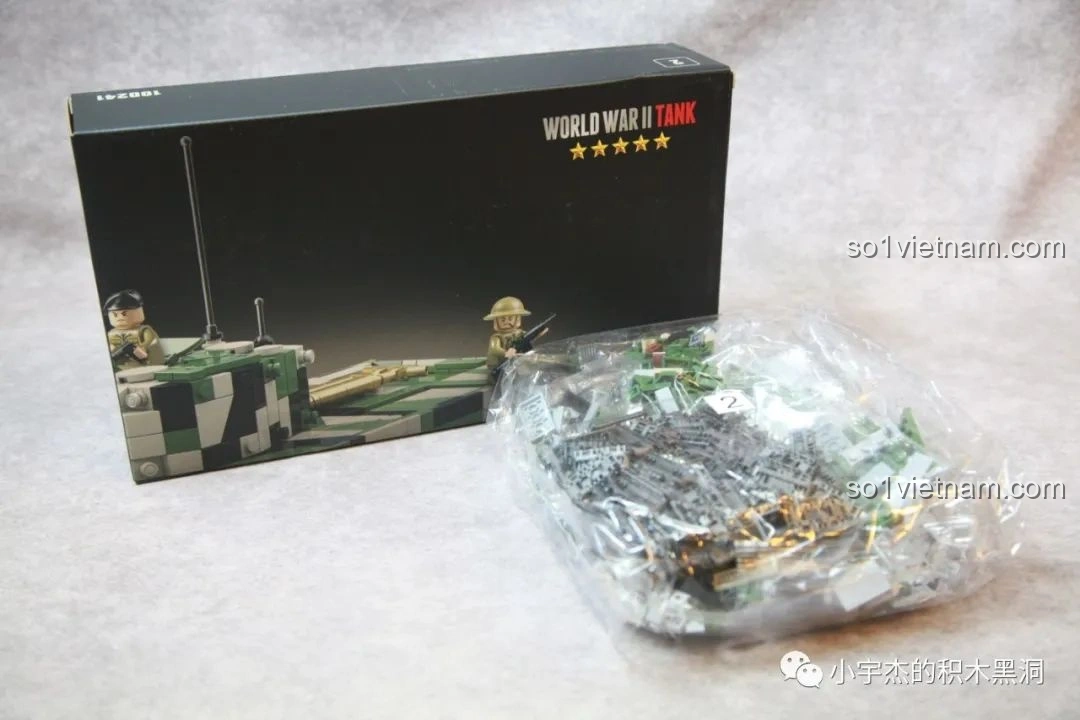 Hộp số 2 của bộ lắp ráp xe tăng TOG II QUANGUAN 100241 với các túi mảnh ghép.