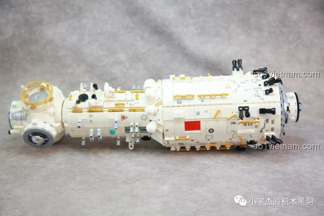 Khoang nút đã được kết nối với phần còn lại của Trạm Vũ trụ Thiên Cung, tạo thành một khối dài hoàn chỉnh của bộ SEMBO 203337.