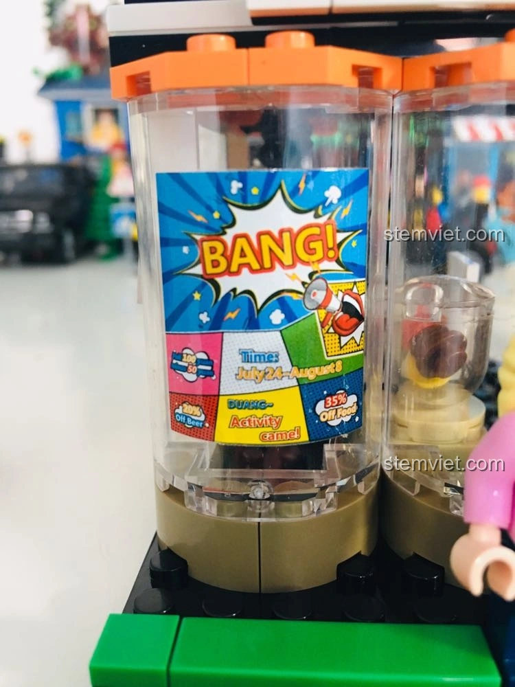 Chi tiết quảng cáo 'BANG!' và các chương trình khuyến mãi trên mô hình Cửa hàng tiện lợi 7-Eleven SEMBO 601017.