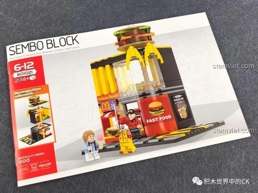 Sách hướng dẫn lắp ráp của bộ SEMBO 601021 Tiệm đồ ăn nhanh, in màu rõ ràng và trực quan, giúp bé dễ dàng lắp theo.