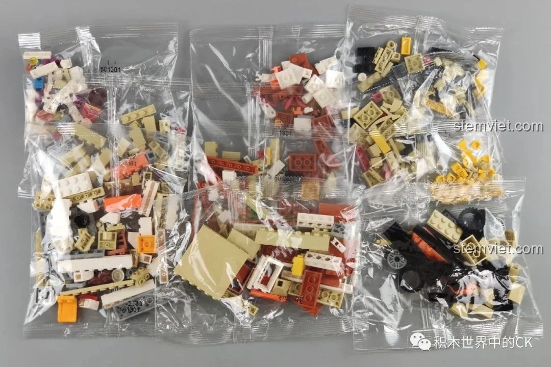 Các túi mảnh ghép được phân loại rõ ràng trong bộ SEMBO 601301 Xe Bán Hot Dog Lưu Động, giúp quá trình lắp ráp thuận tiện. Cảm nhận SEMBO 601301 Xe tải thực phẩm.