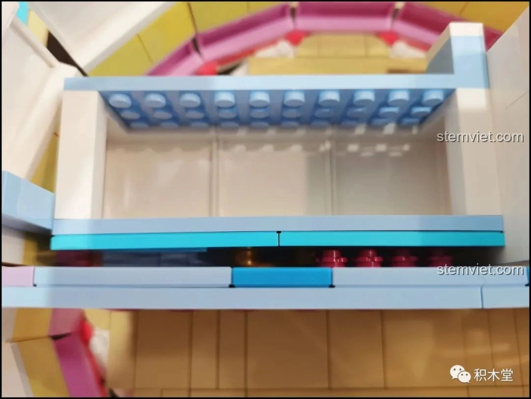 Cấu trúc bên trong ngăn kéo của mô hình Bánh Kem Hộp Quà Sembo 601400