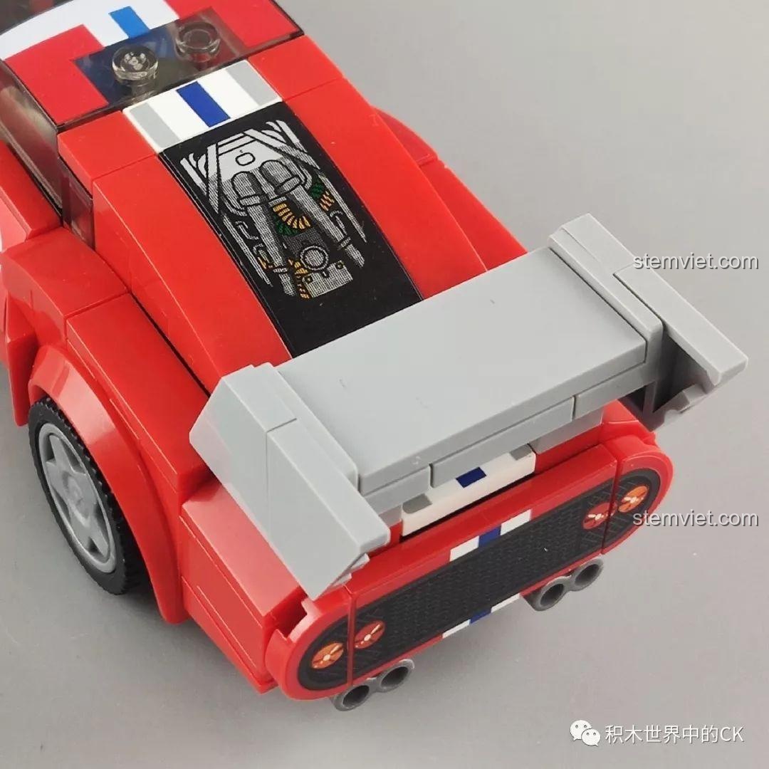 Mặt trước của mô hình xe đua SEMBO 607064 màu trắng xanh.