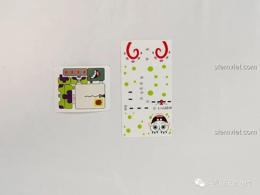 Hai tờ sticker đi kèm bộ lắp ráp Sembo 612211 Gia đình SpongeBob.