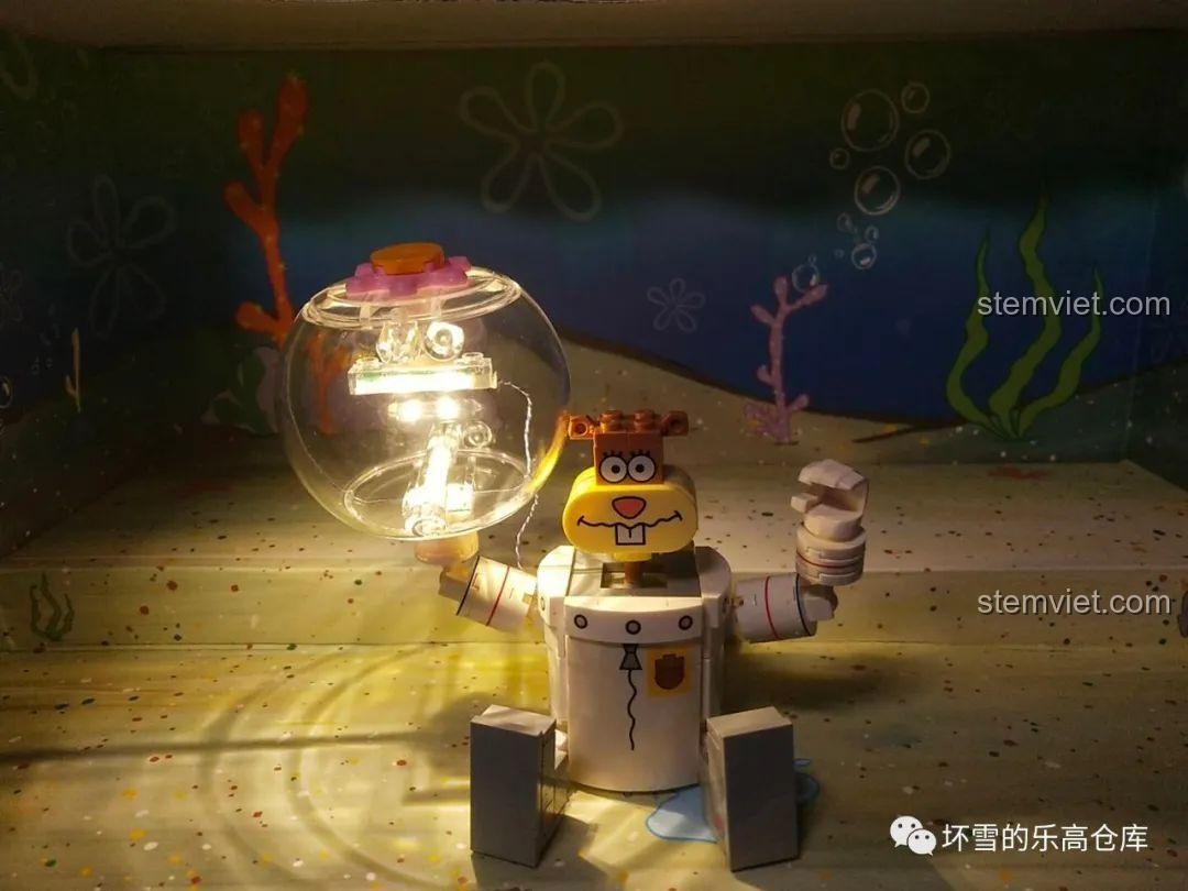 Mô hình Sandy Squirrel với các khớp cầu linh hoạt trong bộ lắp ráp Sembo 612211.