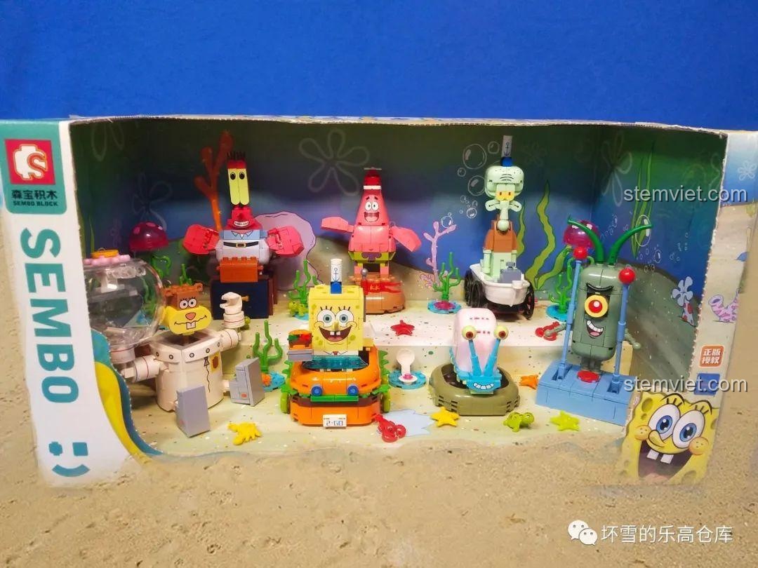 Các chi tiết trang trí đáy biển như sứa và rong biển trong bộ lắp ráp Sembo 612211.