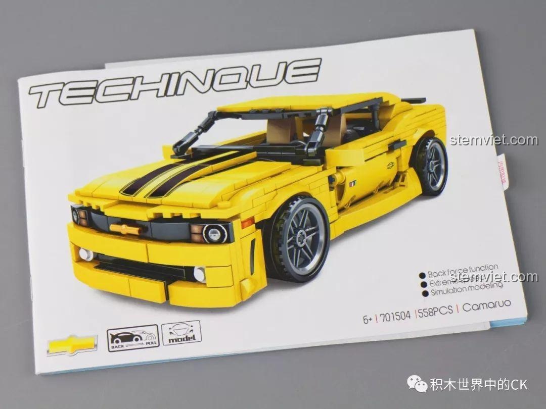 Sách hướng dẫn lắp ráp chi tiết của bộ đồ chơi mô hình Bumblebee SEMBO 701504, hình ảnh rõ ràng, dễ hiểu.
