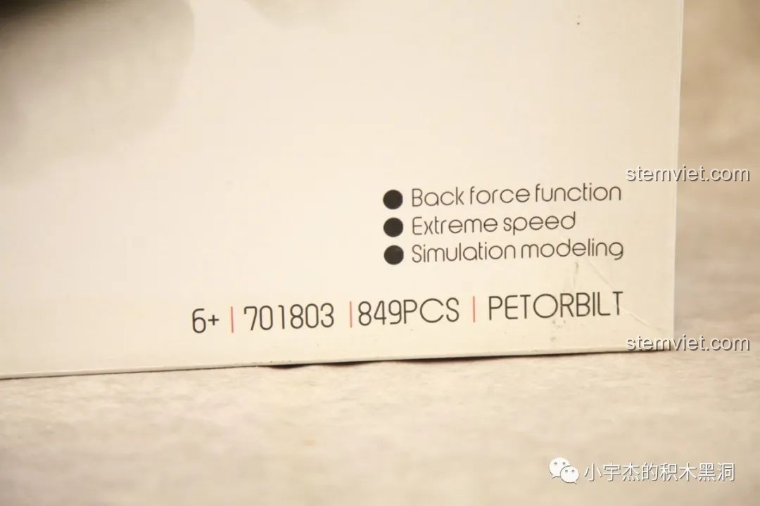 Thông số kỹ thuật của bộ lắp ráp SEMBO 701803 Xe Tải Peterbilt 389 Kéo Lùi Màu Optimus Prime: 849 mảnh, độ tuổi 6+.