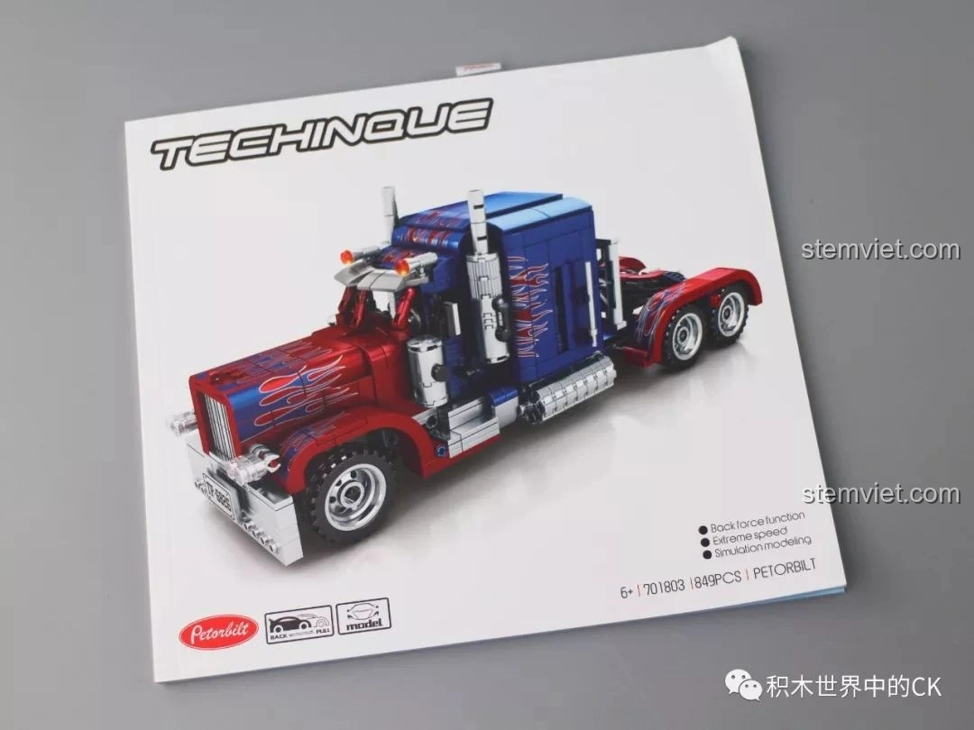 Sách hướng dẫn lắp ráp của bộ đồ chơi SEMBO 701803 Xe Tải Peterbilt 389, với hình ảnh minh họa rõ nét.