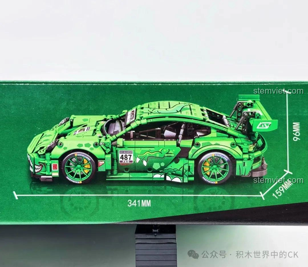 Kích thước mô hình 1:14 của bộ lắp ráp Sembo 715019 Xe Porsche Bá Vương Long được in rõ trên hộp.