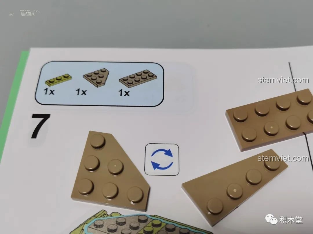 Cận cảnh chất liệu mảnh ghép của bộ Pantasy 15003 Ốc Sên Công Chúa, đảm bảo độ bền và màu sắc đẹp, an toàn cho bé.