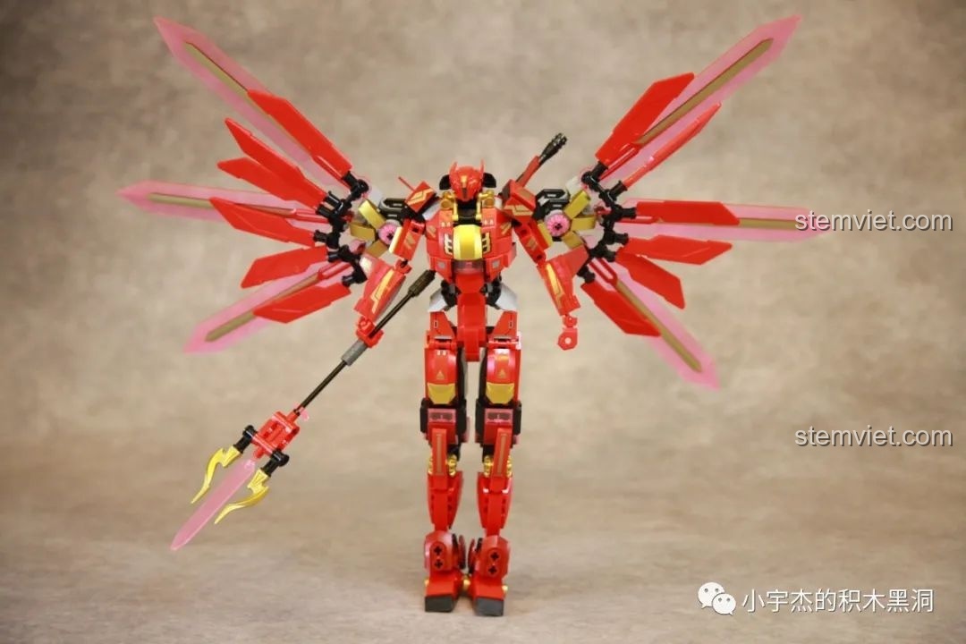 Robot Cơ Giáp Quang Kích Athena trong tư thế cầm vũ khí, thể hiện sự linh hoạt của các khớp tay và khả năng tạo dáng đa dạng.