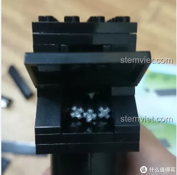 Toàn cảnh bộ Súng Lắp Ráp ENLIGHTEN 407 với các mảnh ghép và lò xo bên trong