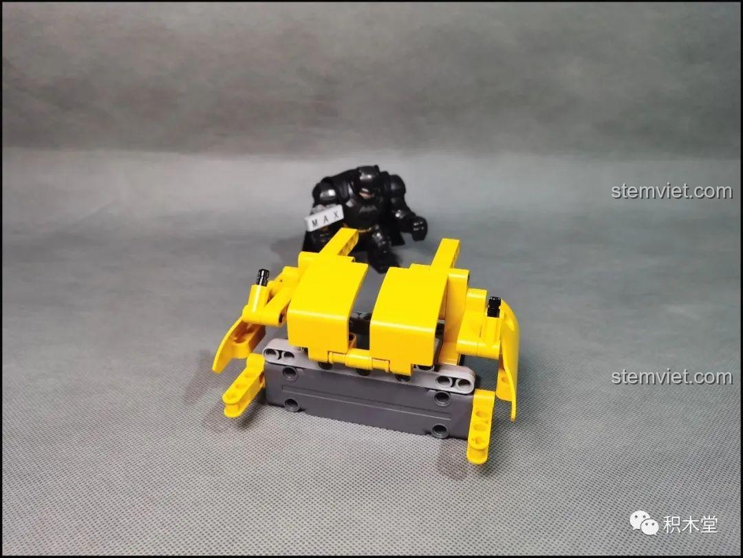 Lắp đặt phần thân dưới của bộ Super 18K K-82 Honda Fit GK-5 Type R, chuẩn bị cho ngoại thất.