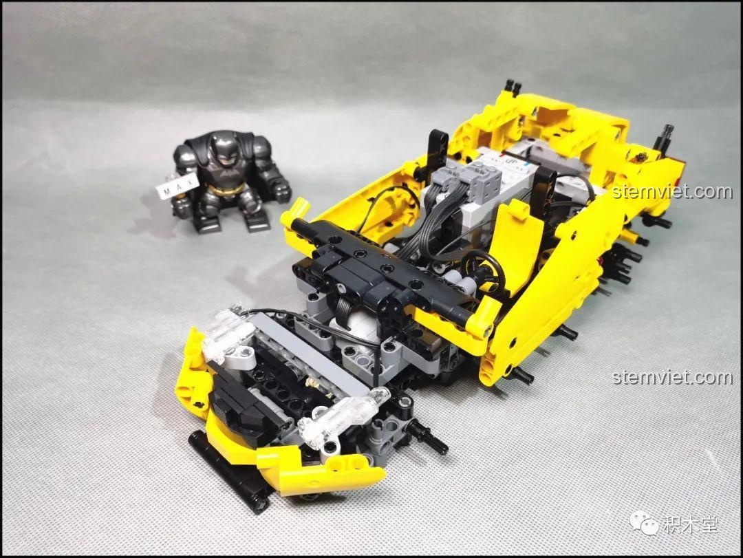 Lắp đặt phần vỏ xe và các chi tiết thân của bộ Super 18K K-82 Honda Fit GK-5 Type R.