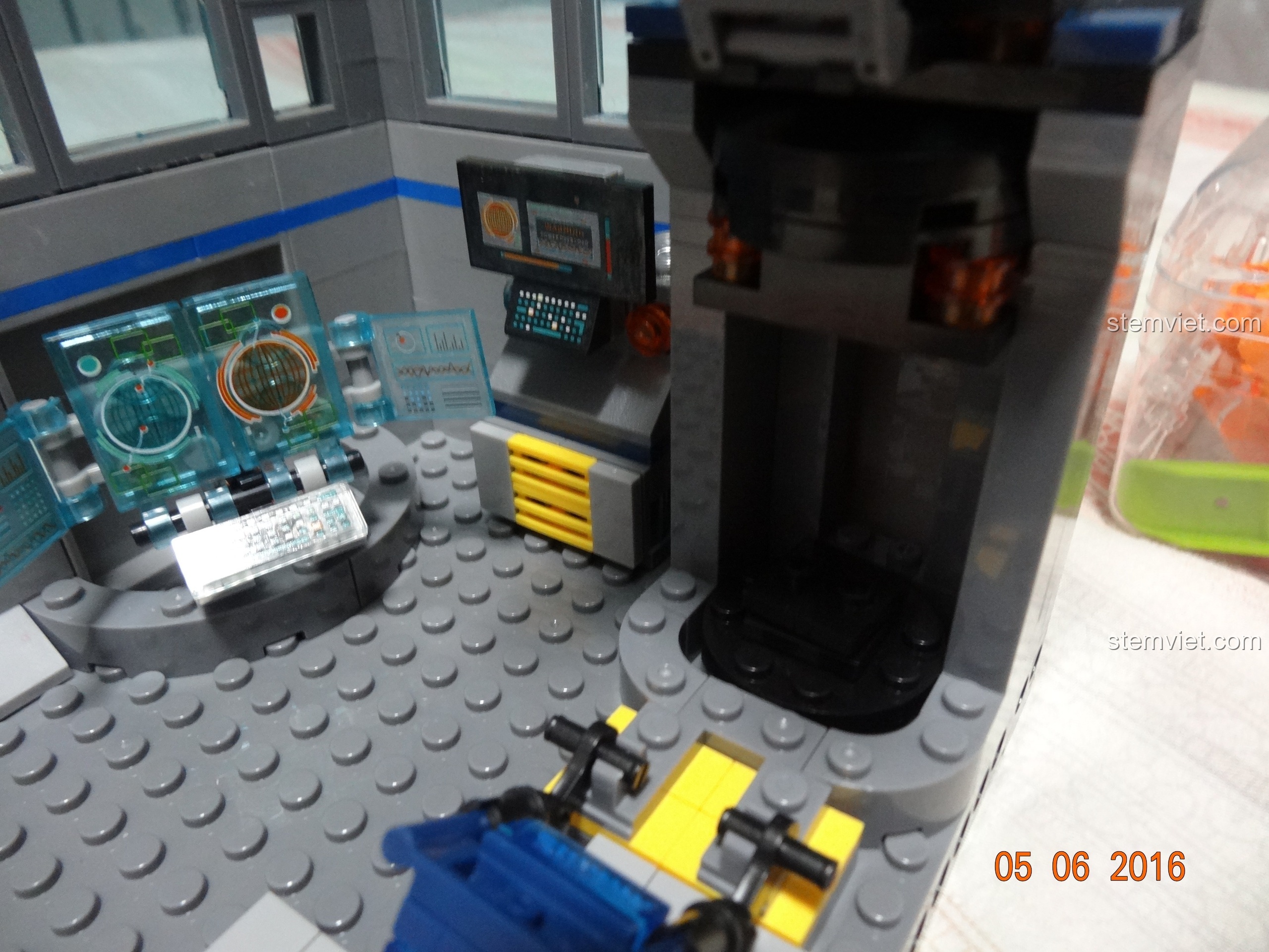 Trụ sở Biệt đội Avengers SY368 ở dạng hộp