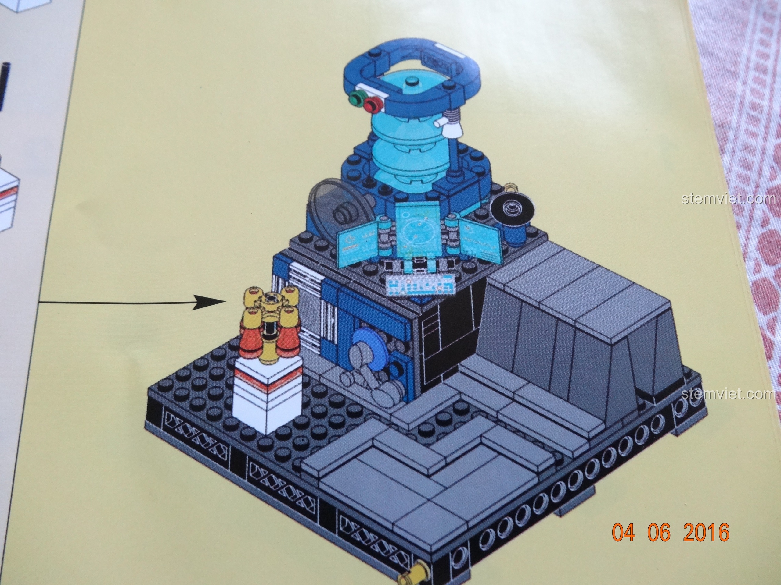 Góc nhìn khác của Trụ sở Biệt đội Avengers SY368 ở dạng mở, thể hiện sự kết nối