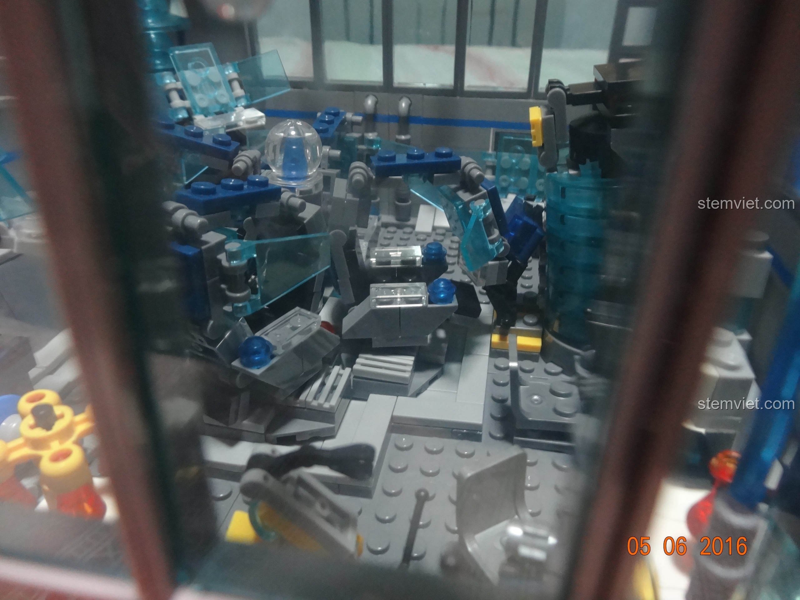 Góc nhìn khác của Trụ sở Biệt đội Avengers SY368 ở dạng mở rộng