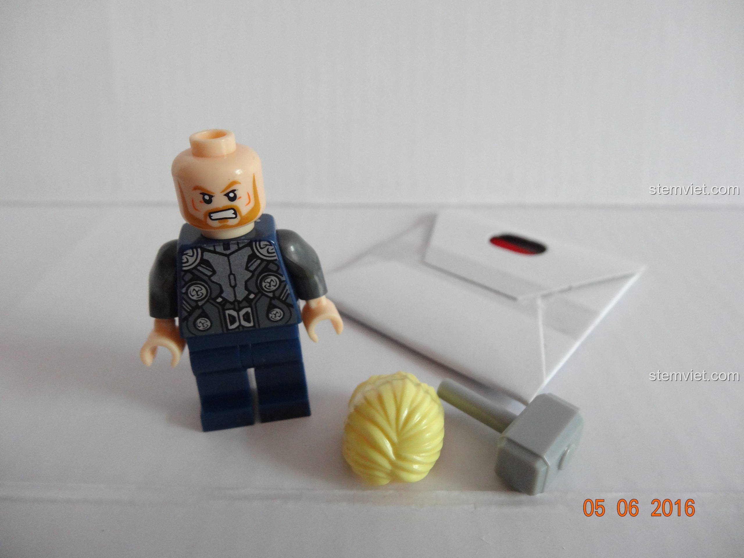 Thêm mảnh ghép màu xanh dương vào khu vực thứ hai của bộ SY368