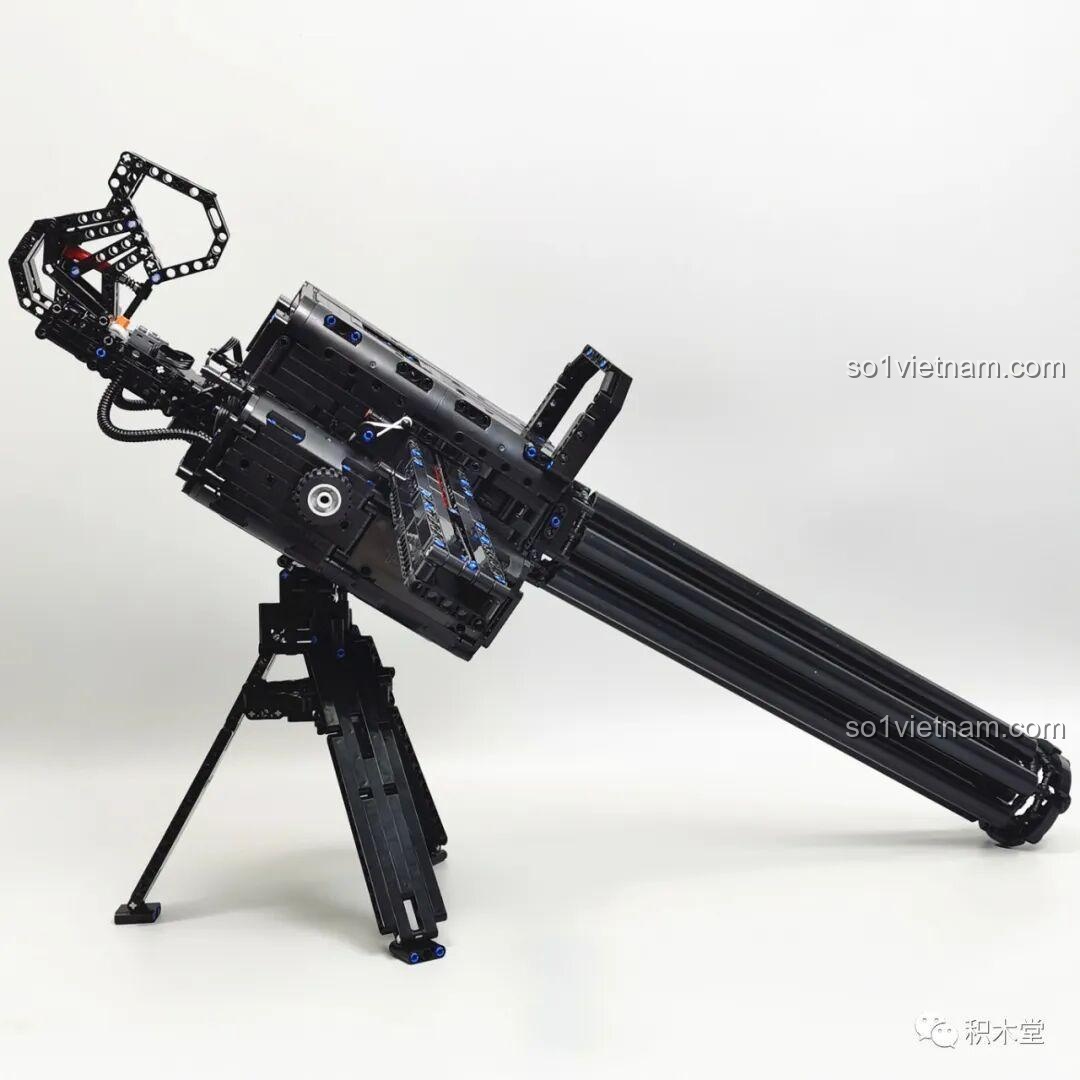 Chi tiết chân đế tripod của mô hình súng Gatling Taigao Le T2036, cho thấy cấu trúc vững chắc và khả năng điều chỉnh của đồ chơi lắp ráp súng máy Gatling.