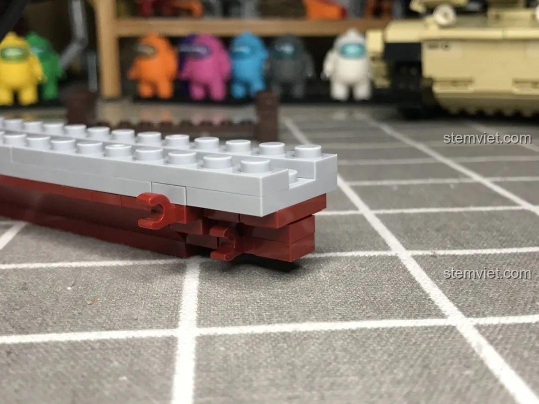 Chi tiết móc ở đuôi tàu sân bay Liêu Ninh 1563, có thể dùng để cố định các bộ phận.