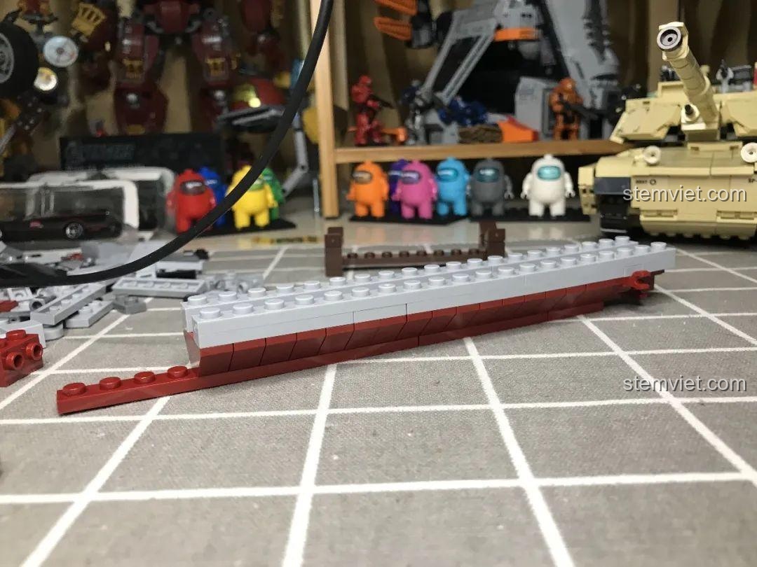 Thân tàu sân bay Liêu Ninh 1563 đang dần hoàn thiện, sẵn sàng cho các tầng cấu trúc tiếp theo.