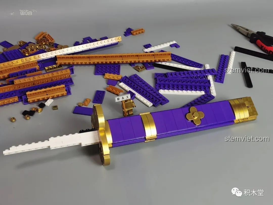 Cận cảnh chất lượng phun mạ vàng trên mảnh ghép của Thanh kiếm Enma của Zoro TEC Creators 1502.