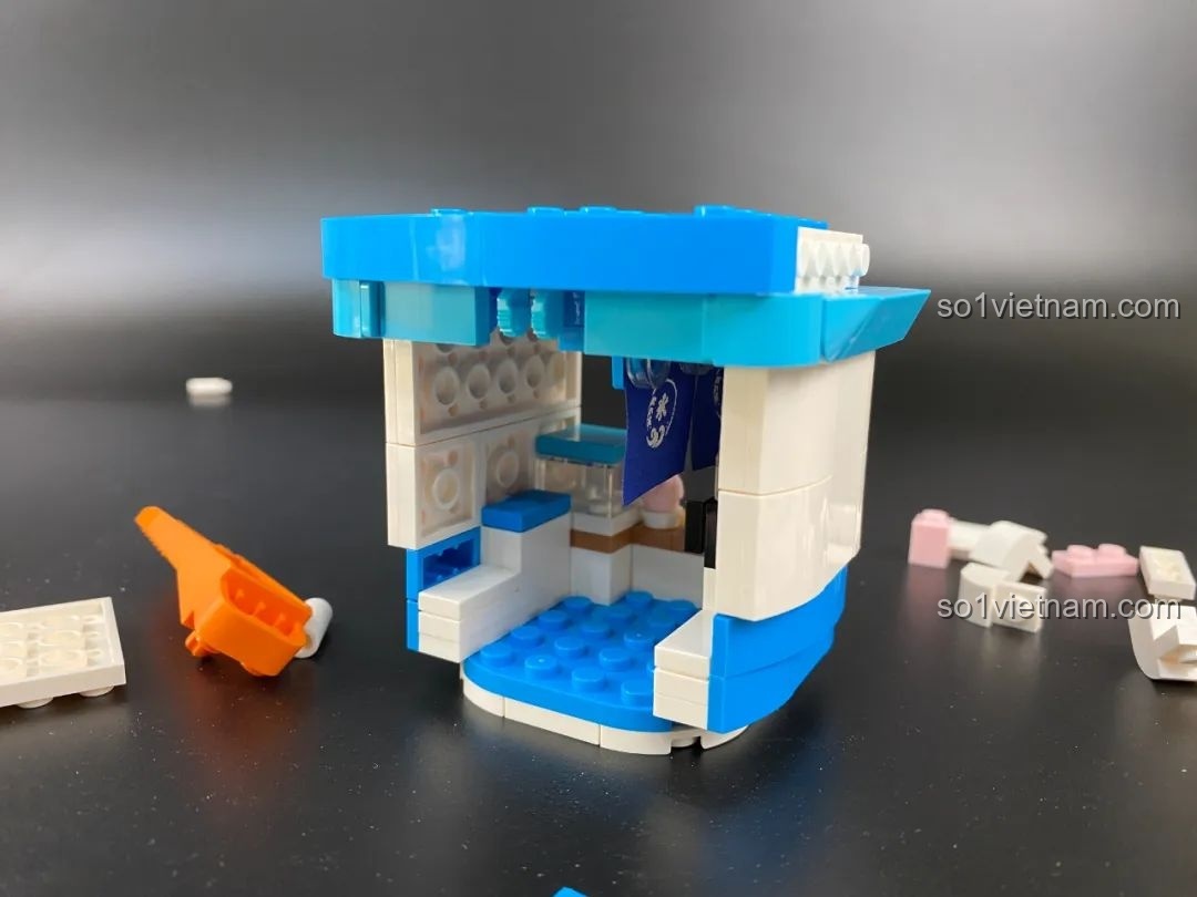 Các thành phần đang được lắp ráp