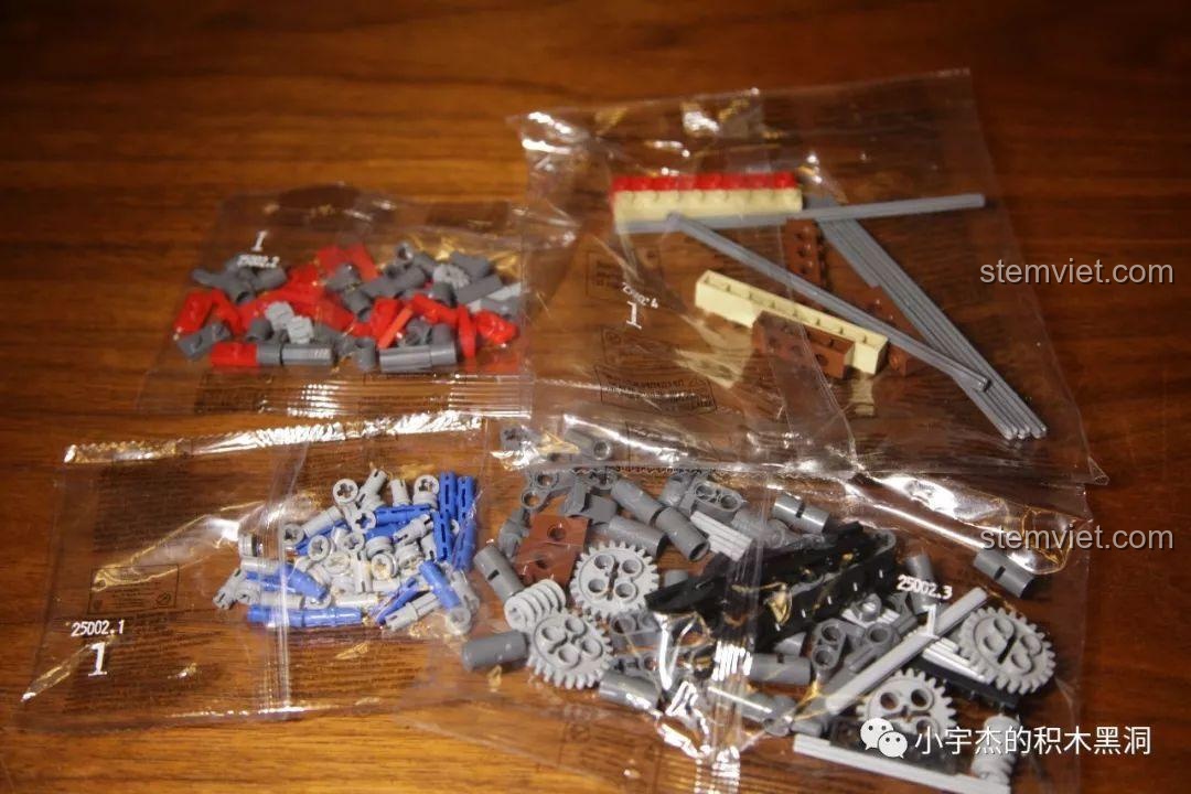 Review XINGBAO XB-25002 Thuyền Rồng Hoàng Gia, túi mảnh ghép số 1 với các chi tiết kỹ thuật.