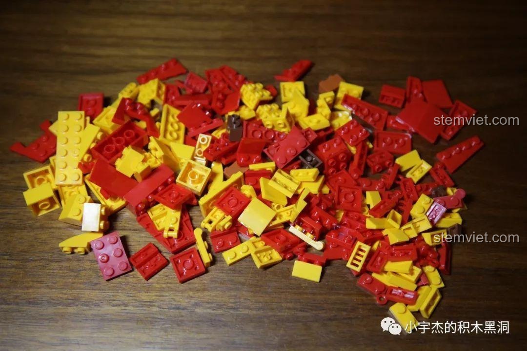 Review XINGBAO XB-25002 Thuyền Rồng Hoàng Gia, túi mảnh ghép số 7 cho phần cửa và cột trụ.