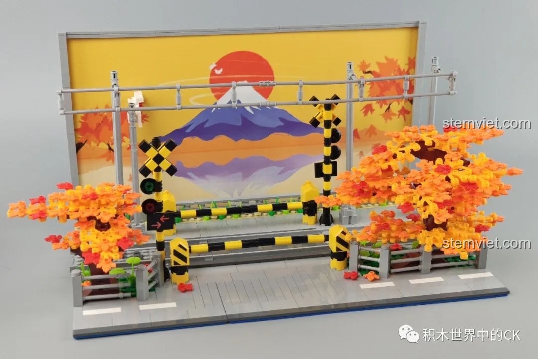 Mô hình đoàn tàu và các minifigures trong cảnh mùa thu của bộ Wekki 506000.