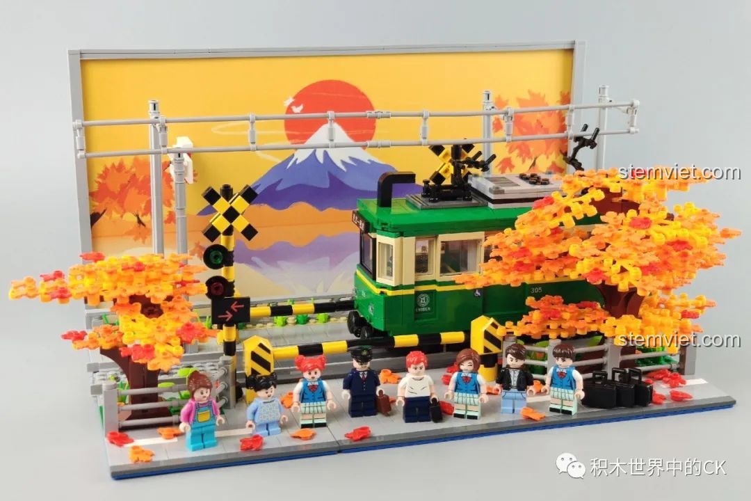 Góc nhìn toàn cảnh mô hình Wekki 506000 Đoàn Tàu Kamakura Bốn Mùa với cảnh mùa thu.