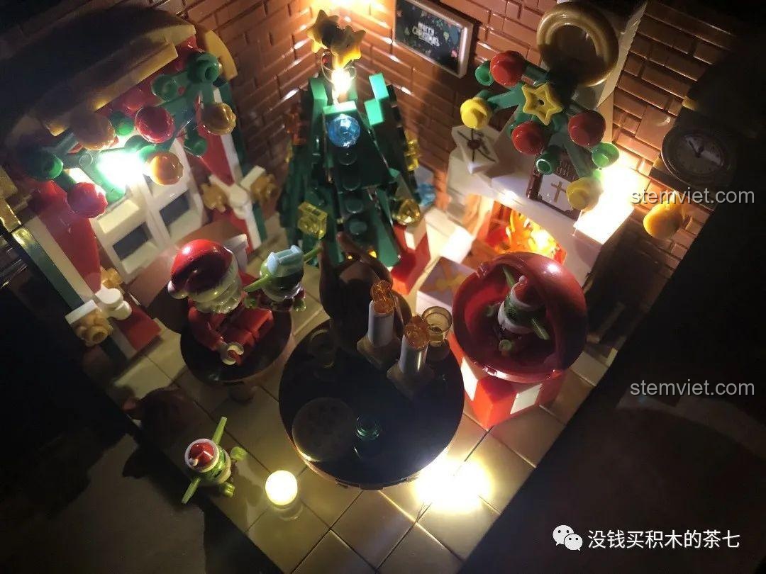 Góc nhìn tổng thể từ trên cao của mô hình Wekki 506001 Ngôi Nhà Giáng Sinh với đèn LED nâng cấp.