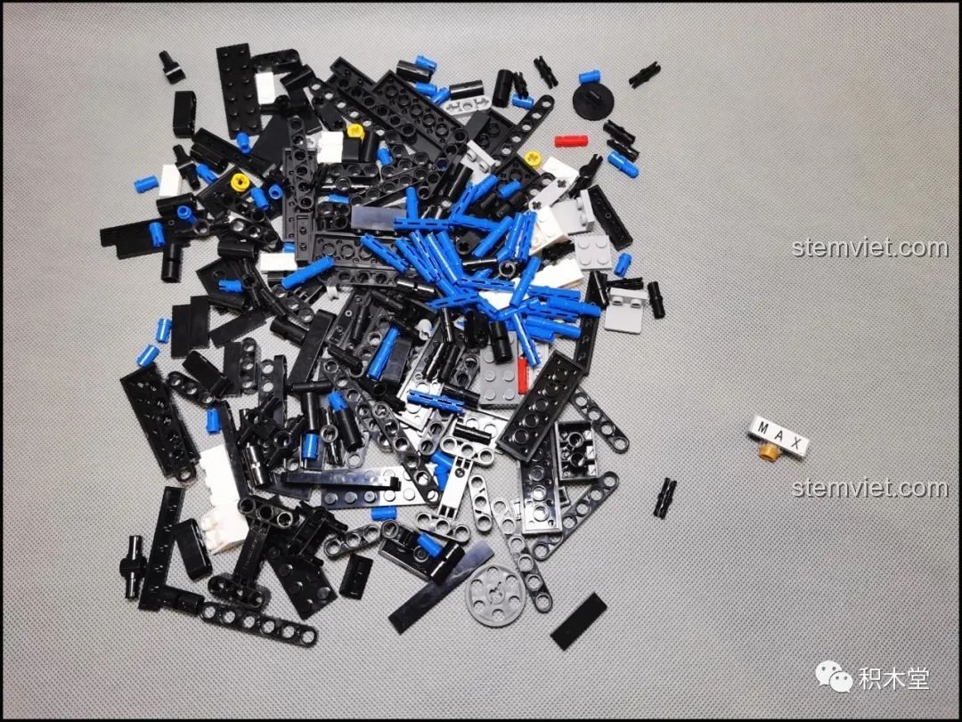 Mô hình Xe Đầu Kéo Mercedes-Benz Actros 4163 ShineYU YC-QC007 kết hợp với rơ-moóc.