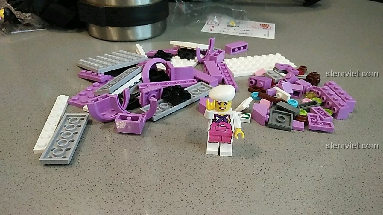 Các mảnh ghép xe kem 啟蒙QMAN 1112 và nhân vật đầu bếp