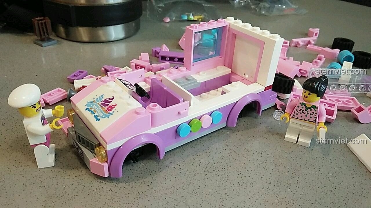 Lắp ráp phần đầu xe kem 啟蒙QMAN 1112