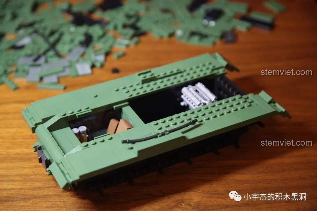 Hình ảnh các túi mảnh ghép trong hộp số 3 của bộ đồ chơi lắp ráp xe tăng hạng nặng IS-2M QUANGUAN 100062, giúp bé trai phát triển tư duy.