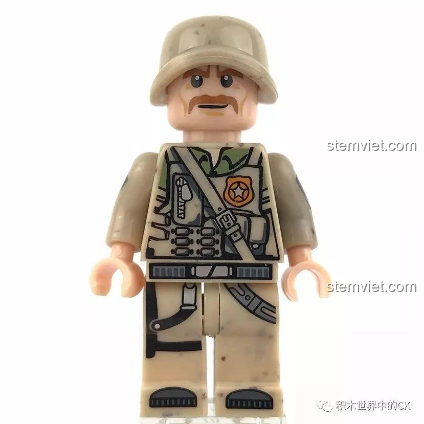 Minifigure đội trưởng Oprah trong bộ đồ chơi Xingbao XB-06010 Xe Địa Hình Sa Mạc Oprah với trang phục chi tiết.