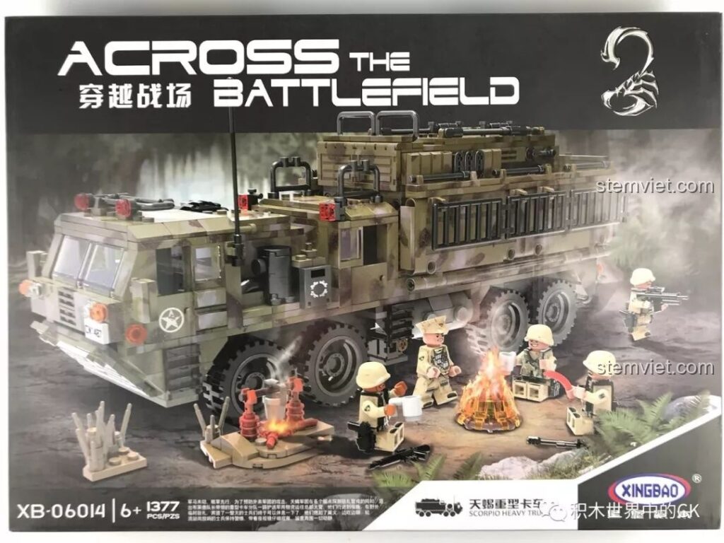 Hộp bộ lắp ráp XINGBAO XB-06014 Xe Tải Quân Sự Thiên Hạt với thiết kế mạnh mẽ, thu hút mọi ánh nhìn của bé trai 6 tuổi.