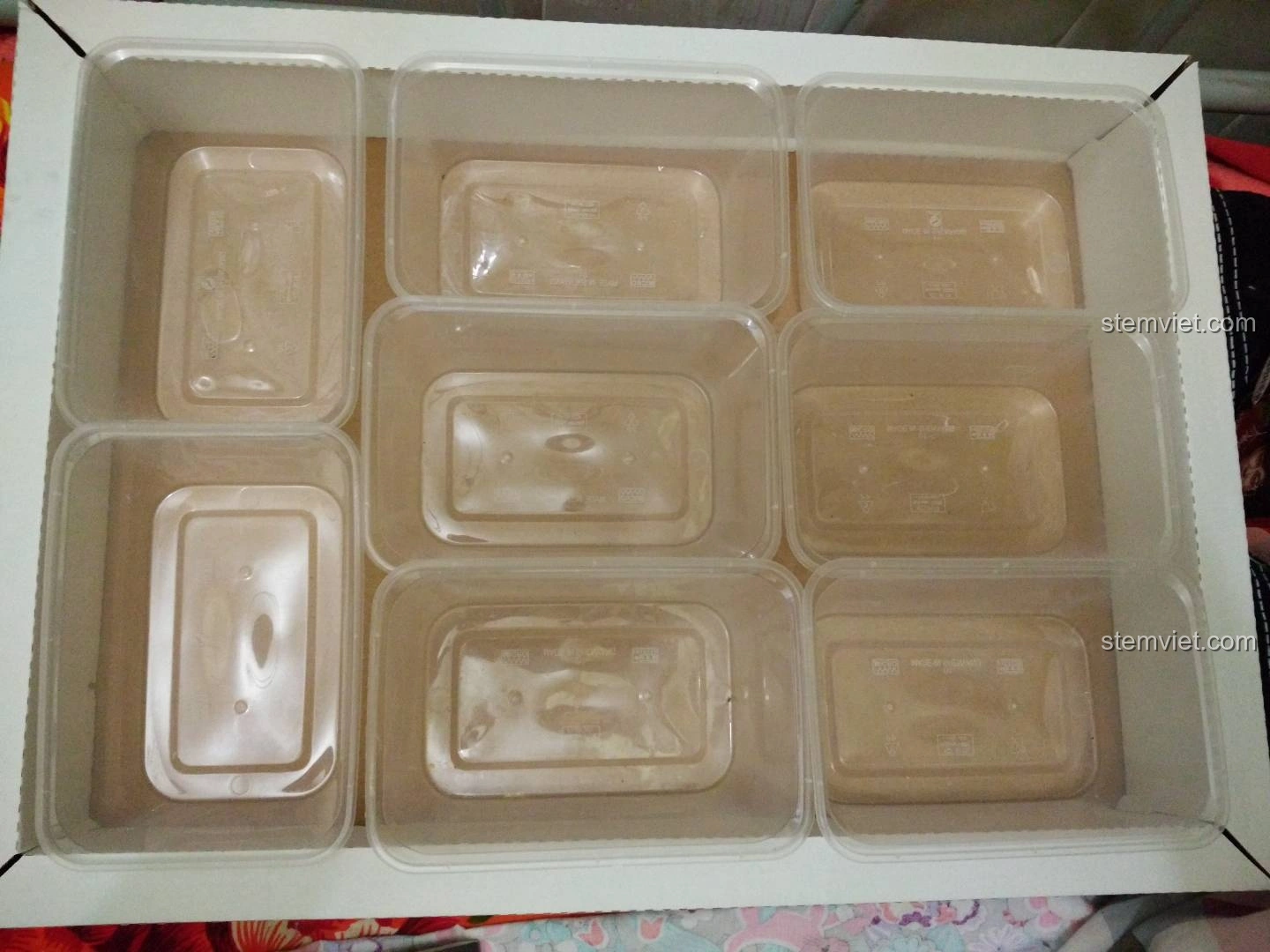 Hộp phân loại mảnh ghép giúp tổ chức các chi tiết của bộ lắp ráp Tàu Đổ Bộ Đệm Khí XINGBAO XB-06019, tăng hiệu quả lắp ráp.