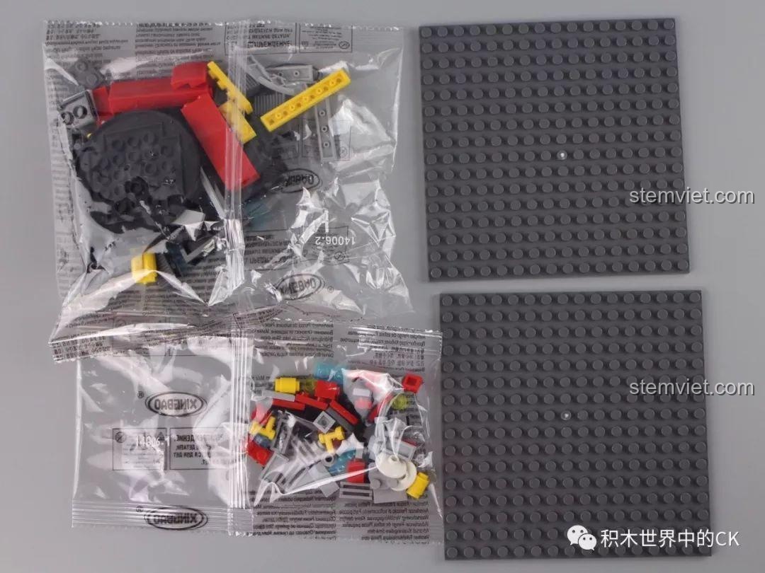 Các túi chi tiết được đánh số theo từng bước lắp ráp của XINGBAO XB-14006.