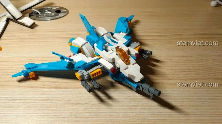 Mô hình chiến cơ phản lực WOMA C0407