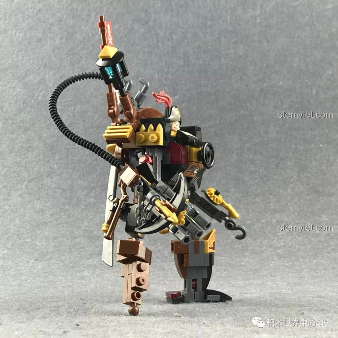 Robot Chiến Binh Hơi Nước Winner 8040 trong tư thế tấn công mạnh mẽ, sẵn sàng đối mặt mọi kẻ thù.