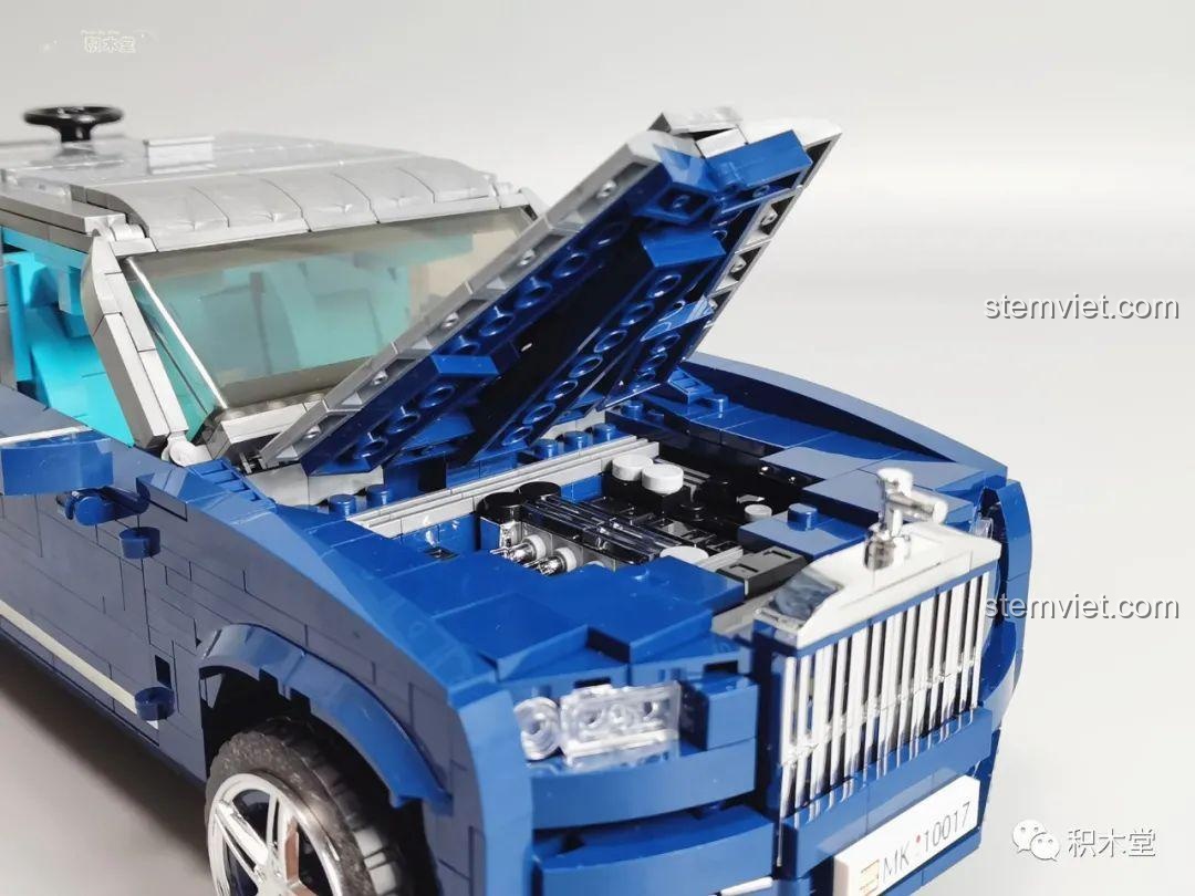 Mô hình Rolls-Royce Cullinan Mould King 10017 với tất cả các cửa, nắp capo, cốp sau đều mở.