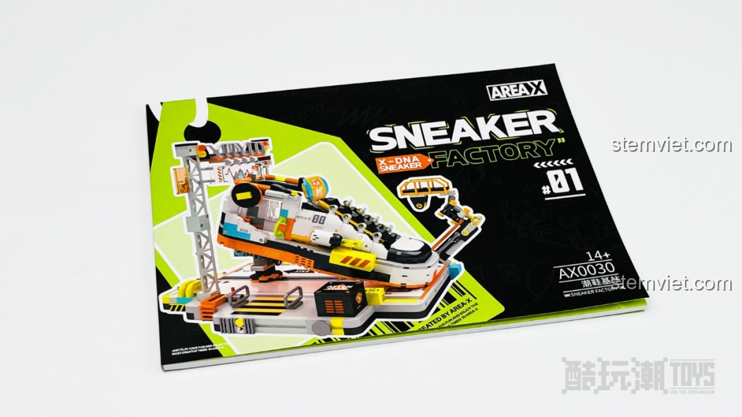 Bìa sách hướng dẫn lắp ráp của bộ Trạm Cơ Sở Giày Sneaker AX0030 với tông màu đen và xanh neon nổi bật.