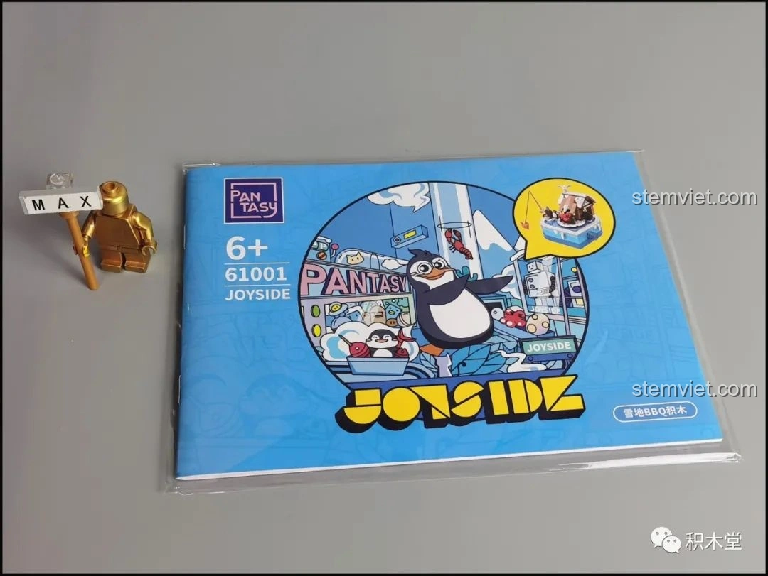 Sách hướng dẫn lắp ráp của bộ Pantasy Joyside 61001 với hình ảnh chim cánh cụt dễ thương.