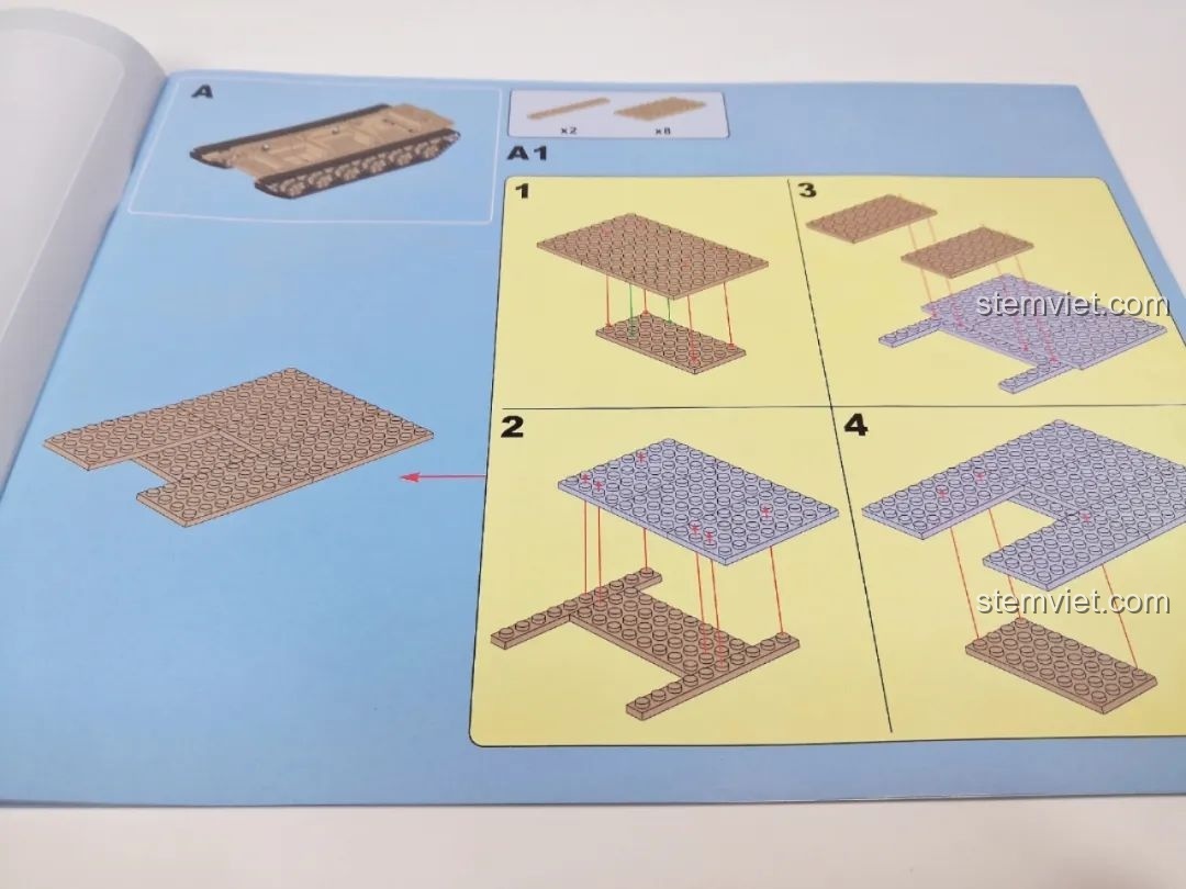 Các mảnh ghép được sắp xếp theo từng bước trong sách hướng dẫn CaDA T-90 Tank.
