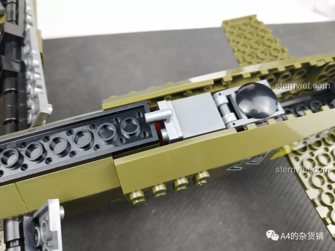 Mô hình máy bay ném bom Junkers Ju-88 của SEMBO 101037 đã hoàn thành, nhìn từ trên xuống, review SEMBO 101037 Máy bay ném bom Đức Ju-88.