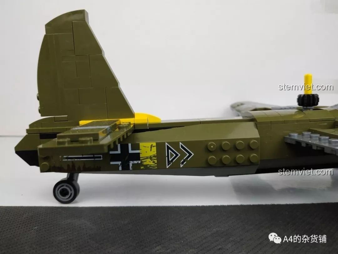 Mặt sau hộp đồ chơi lắp ráp SEMBO 101037 Máy bay ném bom Junkers Ju-88 giới thiệu các bộ khác trong series
